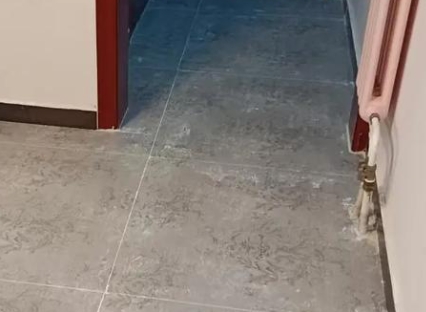 木垒哈萨克瓷砖空鼓维修公司分享下木垒哈萨克地砖空鼓了怎么办